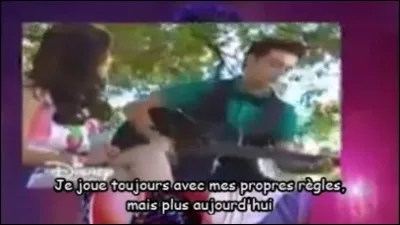 Dans quel épisode Matteo chante-t-il "Siento" à Luna ?