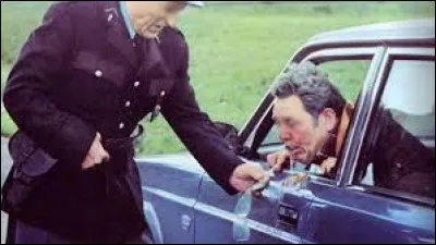 En France (2017), si vous soufflez dans le ballon, au-delà de quel taux serez-vous en infraction ?