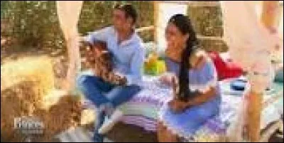 Au début, pourquoi la mère de Julian était-elle là ?