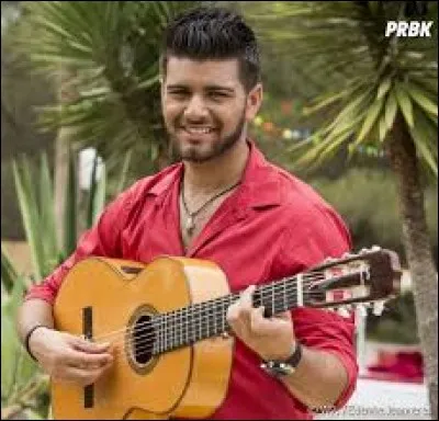 Au début, laquelle de ces prétendantes la mère de Julian n'aimait-elle pas ?