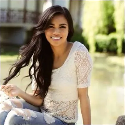 Qui est est cette fille ?