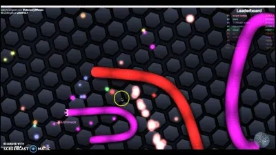 Quel est le jeu avec un ver de terre que Squeezie a jou&eacute; en vid&eacute;o ?