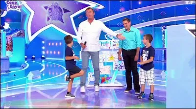 Il présente "Les Douze Coups de midi".