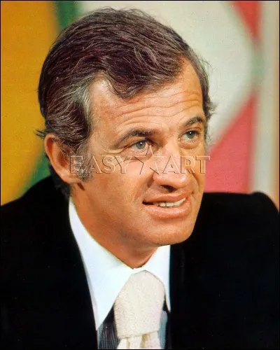 Quel âge Jean-Paul Belmondo a-t-il ?