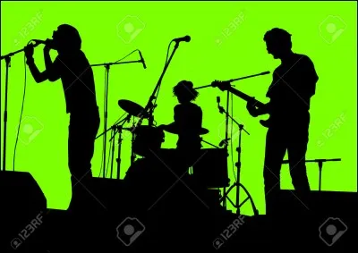 Dylan O'Brien fait partie d'un groupe qui s'appelle...