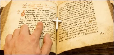 Citez les noms des 4 évangiles.