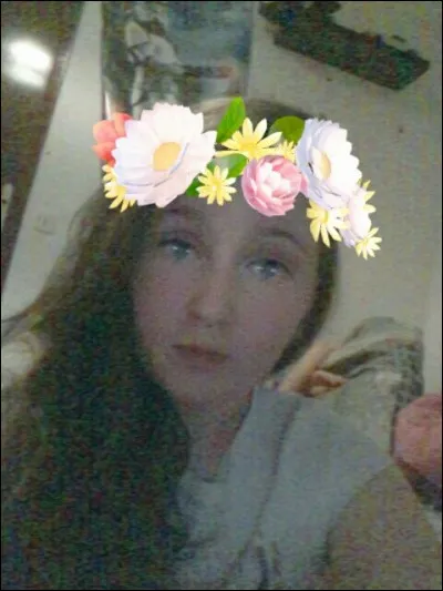 Qui est cette youtubeuse ?