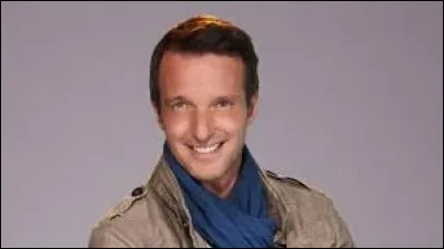 Quel est le nom de ce présentateur prénommé Stéphane ?