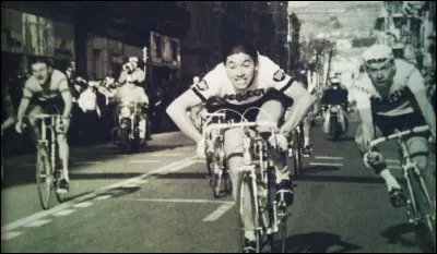 Terminons par Eddy Merckx. Il remporte le 20 mars 1966, à 20 ans, sa première victoire dans une grande course. De quelle course s'agit-il ?