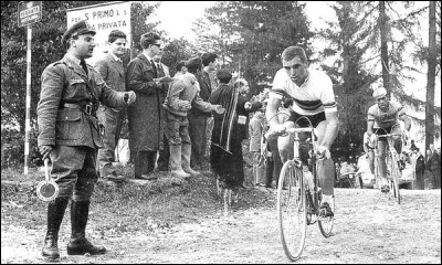 Roi des classiques, il possède un impressionnant palmarès bâti entre 1956 et 68; il remporte deux fois championnat du monde sur route. De qui s'agit-il ?