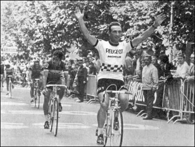 Deux fois champion de Belgique - en 1965 et 1972, il remporte six grandes classiques et le maillot vert du Tour de France 1970. De qui s'agit-il ?