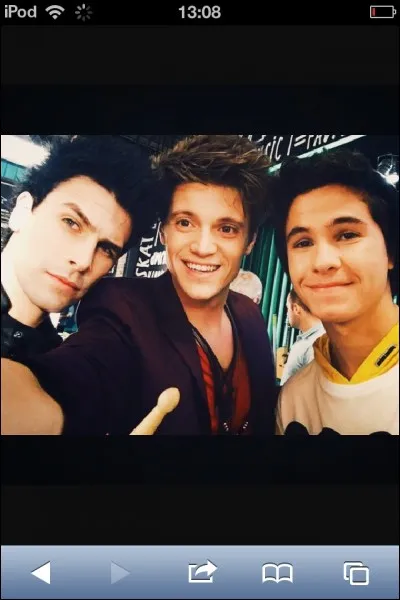 Comment est le collier de Simón ?