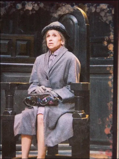 Le second prénom d'Arabella Figg est Lise.