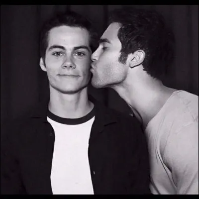 Qui devient l'alpha à la fin de la saison 1 ?