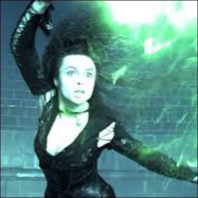 Qui est Bellatrix pour Drago Malefoy ?
