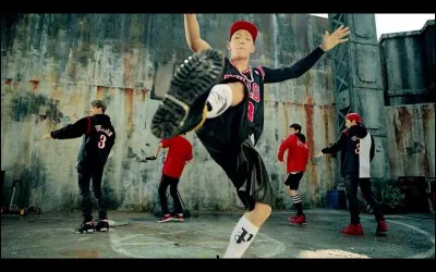 Quel est ce MV des IKON ?