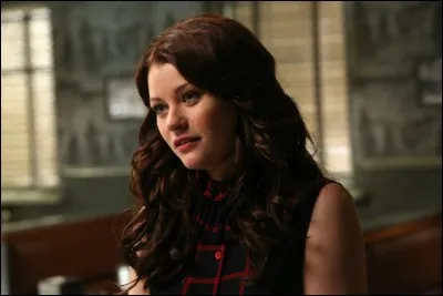 Quel est le prénom de Belle sous la malédiction ?