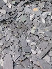 Que produisent les exploitations minires du Maine et Loire ?