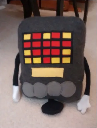 Dans Undertale v1.001, les stats de Mettaton dans sa forme de boîte sont passées de "10 ATK 999 DEF" à...