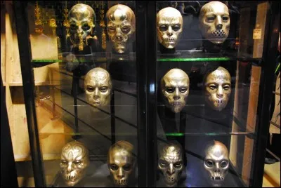 Comment s'appellent les fid&egrave;les de Voldemort ?