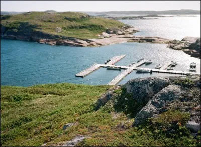 Laquelle de ces propositions désigne un petit village québécois de la côte nord du golfe du Saint-Laurent ?