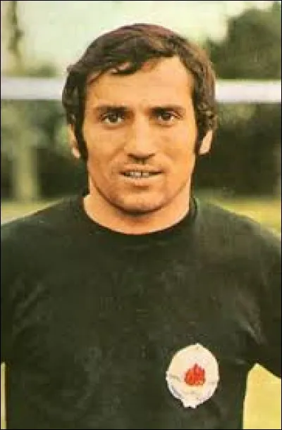 Qui est ce ancien footballeur ?