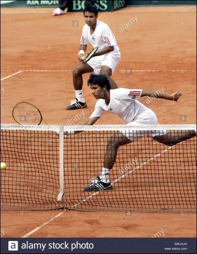 Quels sont les prénoms de ces 2 joueurs de double thaïlandais emblématiques en Coupe Davis ?