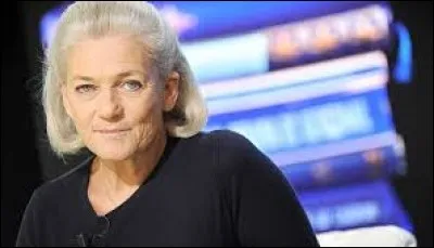La femme de lettres et philosophe Elisabeth Badinter était surtout connue pour ses réflexions sur :