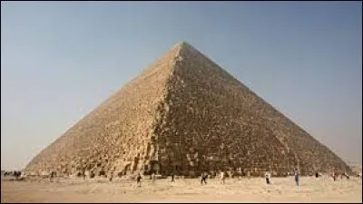 À quel pharaon d'Egypte doit-on la grande pyramide de Gizeh ?