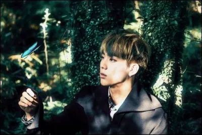 Quelle partie de son visage fait défaut lorsqu'il à faim ?