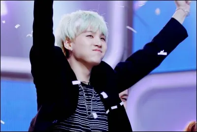 Lorsqu'il est nerveux il...