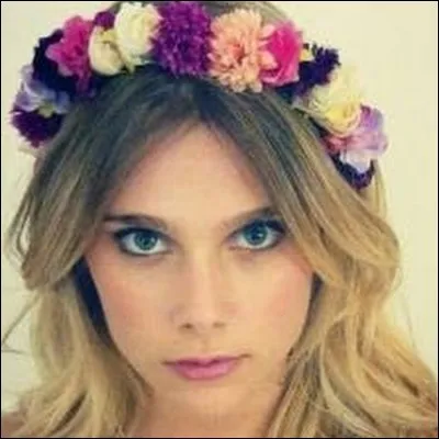 Qu'est ce qu'elle faisait à partir de 6 ans?