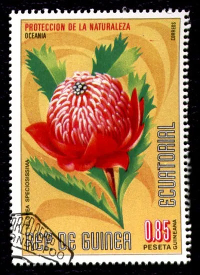 Vous venez de recevoir un courrier de Guinée avec un timbre vraiment splendide ! La fleur est l'emblème de l'État de Nouvelle-Galles du Sud. De quel ensemble d'États la Nouvelle-Galles du Sud fait-elle partie ?