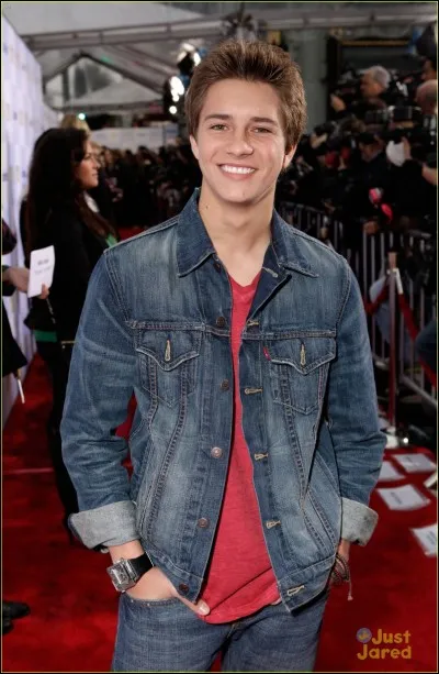 Comment s'appelle le double de Chase ?