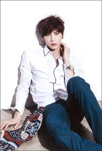 Lorsque VIXX a des vacances, la première chose que Leo fait est :