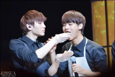 Lorsqu'il est en couple, Leo ...