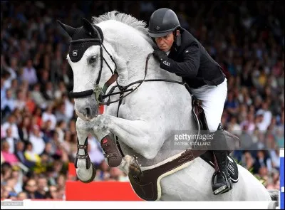 Quel est le nom du cavalier de ce brave Clooney 51?