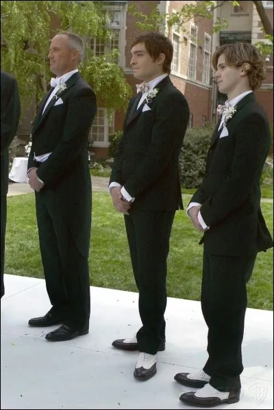 Qui est le demi-frère de Serena ?