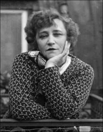 Colette était son nom de famille, nom sous lequel elle est connue comme écrivain. Quels étaient ses prénoms ?