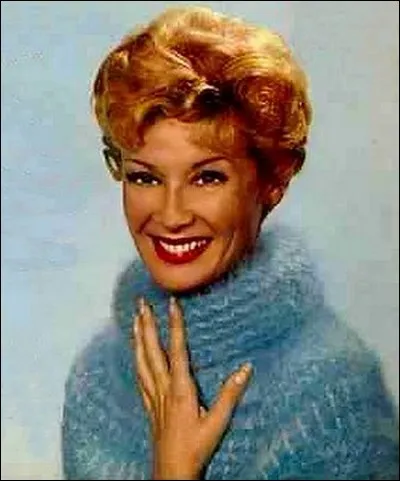 Actrice, chanteuse, meneuse de revue, animatrice télé, journaliste, cette ancienne miss Cannes, décédée en 1988, s'appelait Colette...