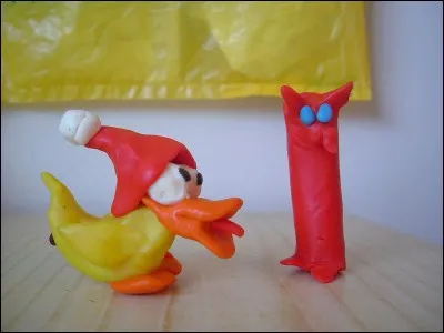 On y met la main, &ccedil;a aide.