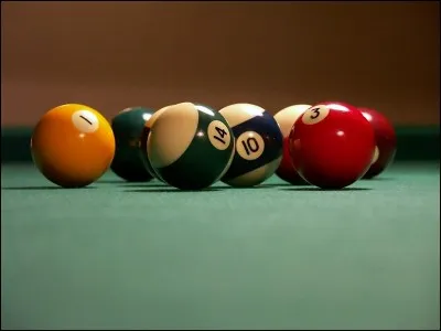 Dans le billard américain, quelle est la couleur de la boule portant le numéro 8 ?