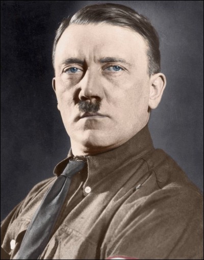 Commençons avec le sacré dictateur Hitler ; en quelle année est-il né ?