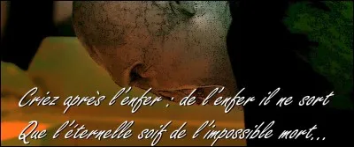 Ivre de colère, Voldemort songe à se rendre à Poudlard, et c'est ainsi que Potter apprend la localisation du dernier Horcruxe