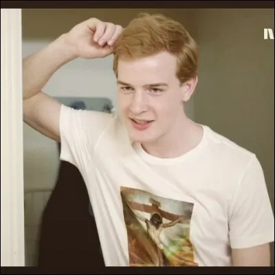 Le colocataire de Noora est...