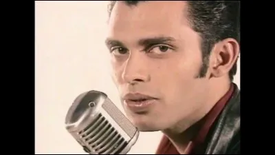 "Please Don't Go" est un hit de Double You en 1992. Mais qui a chanté la version originale ?