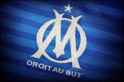T : Quel joueur a passé huit ans à l'Olympique de Marseille ?