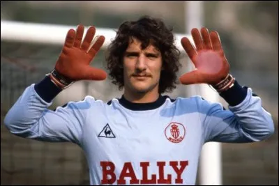 E : Quel est l'unique club dont Jean-Luc Ettori a porté les couleurs ?