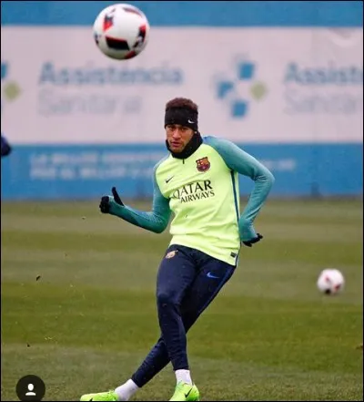 Quel est son pied fort ?