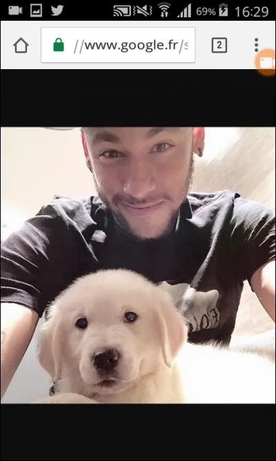 Comment s'appelle son chien ?